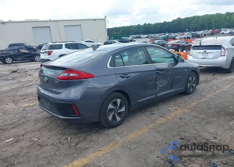 2017 Hyundai Ioniq Hybrid Sel z USA, uszkodzony, nr VIN KMHC75LC0HU047704
